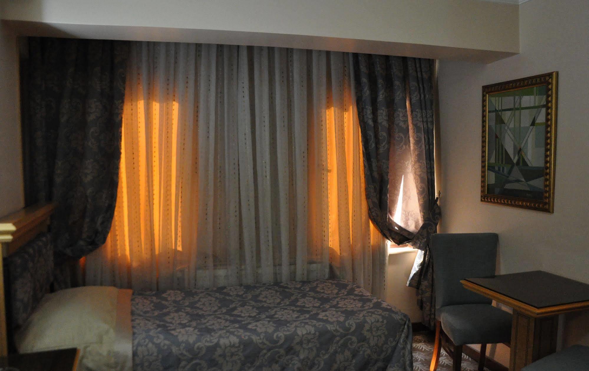 Grand Hisar Hotel Стамбул Экстерьер фото